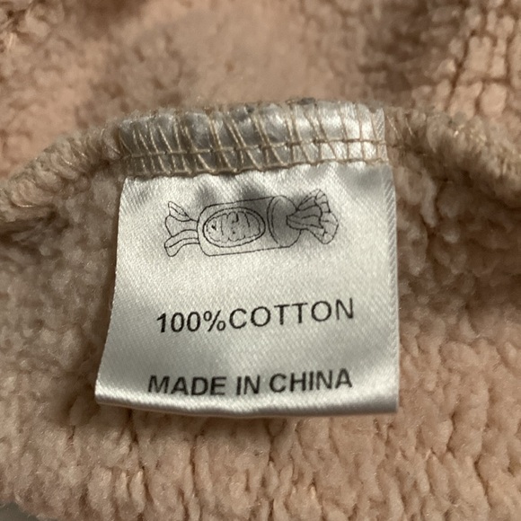 HOSTILE CREWNECK (TAN) - Picture 6 of 9